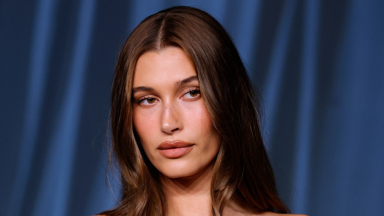 Hailey Bieber Doesn’t Do Botox—Right here’s What She Does As a substitute